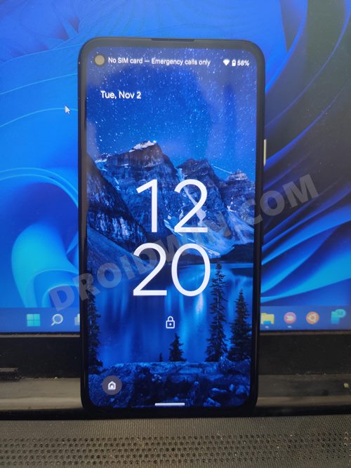 Can we Change the Lock Screen Clock Size in Android 12 - DroidWin